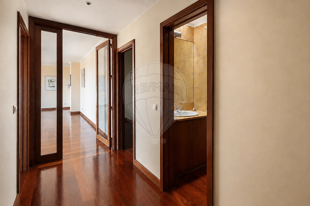 Apartamento T4 para Arrendamento em Matosinhos e Leça da Palmeira Foto 17