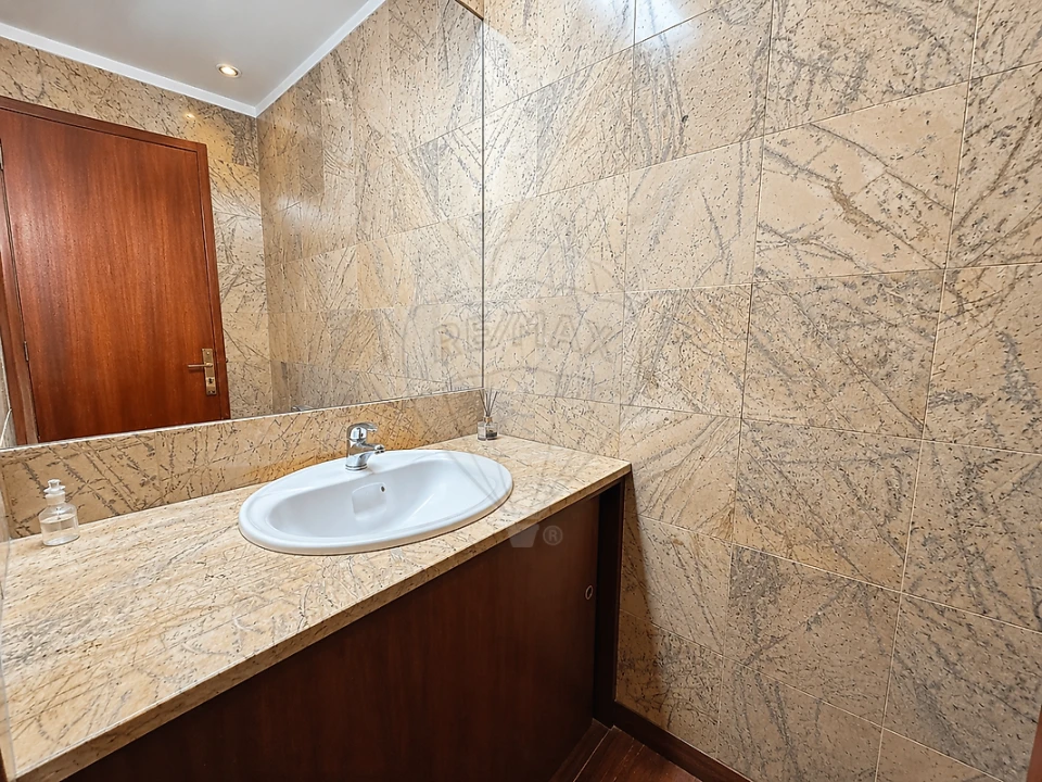 Apartamento T4 para Arrendamento em Matosinhos e Leça da Palmeira Foto 7