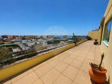 Apartamento T4 para Arrendamento em Matosinhos e Leça da Palmeira
