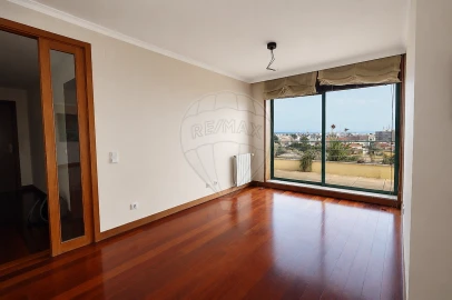 Apartamento T4 para Arrendamento em Matosinhos e Leça da Palmeira