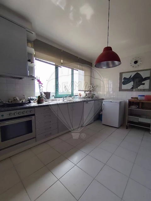 Apartamento T4 para Arrendamento em Matosinhos e Leça da Palmeira
