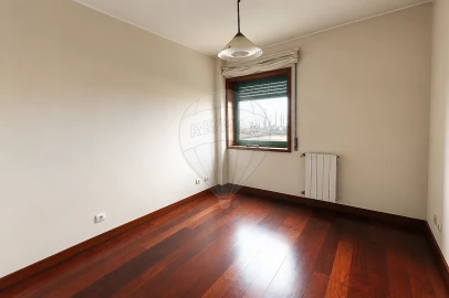 Apartamento T4 para Arrendamento em Matosinhos e Leça da Palmeira