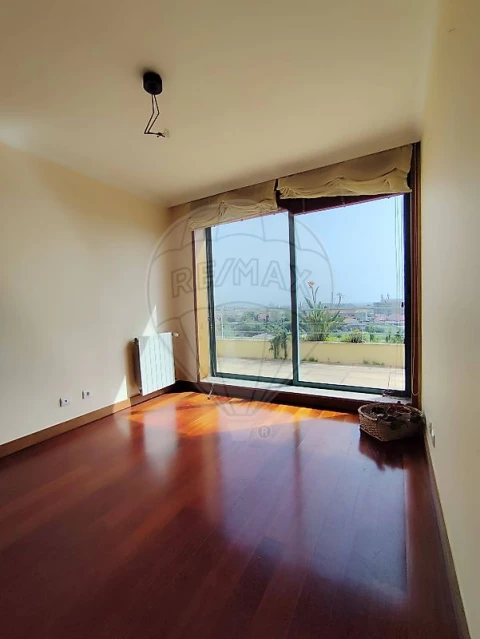 Apartamento T4 para Arrendamento em Matosinhos e Leça da Palmeira
