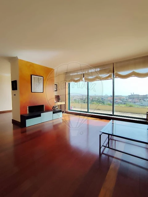Apartamento T4 para Arrendamento em Matosinhos e Leça da Palmeira