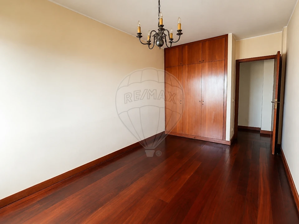 Apartamento T4 para Arrendamento em Matosinhos e Leça da Palmeira Foto 14