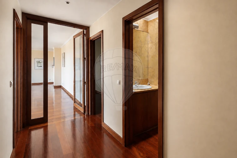 Apartamento T4 para Arrendamento em Matosinhos e Leça da Palmeira Foto 17