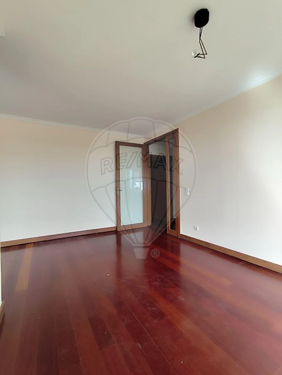 Apartamento T4 para Arrendamento em Matosinhos e Leça da Palmeira Foto 6