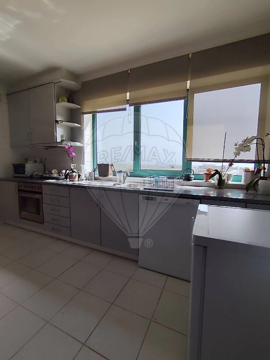 Apartamento T4 para Arrendamento em Matosinhos e Leça da Palmeira Foto 8