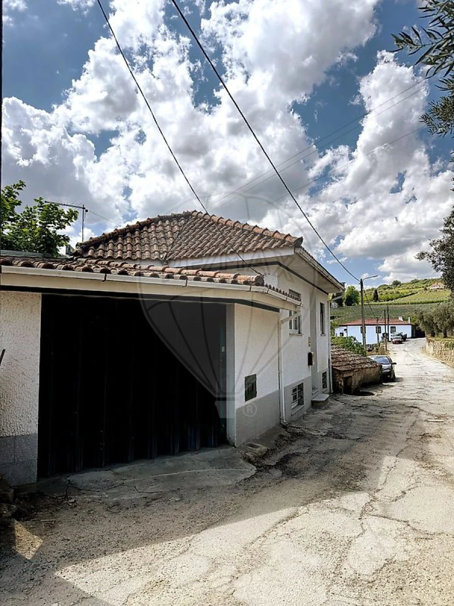Moradia T2 para Venda em Lamego (Almacave e Sé) Foto 5
