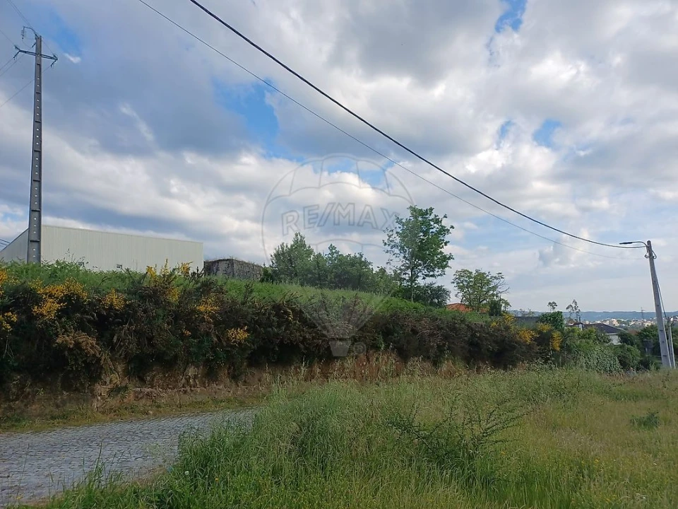 Terreno para Venda em Paredes Foto 7