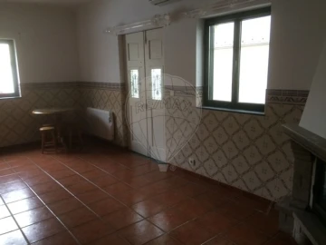 Moradia T4 para Arrendamento em Matosinhos e Leça da Palmeira
