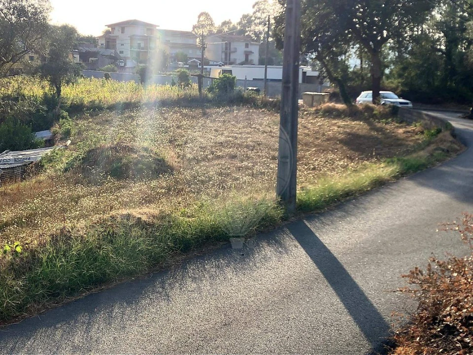 Terreno para Venda em Melres e Medas Foto 3