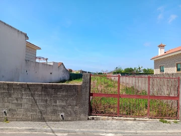 Terreno para Venda em Espinho