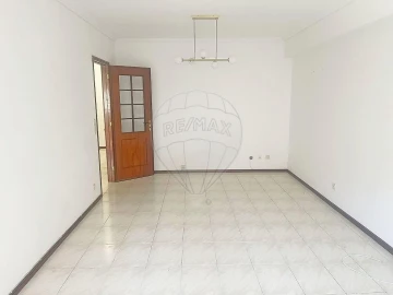 Apartamento T3 para Arrendamento em Espinho