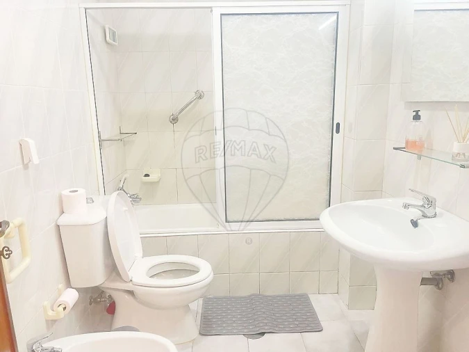 Apartamento T3 para Arrendamento em Espinho Foto 2