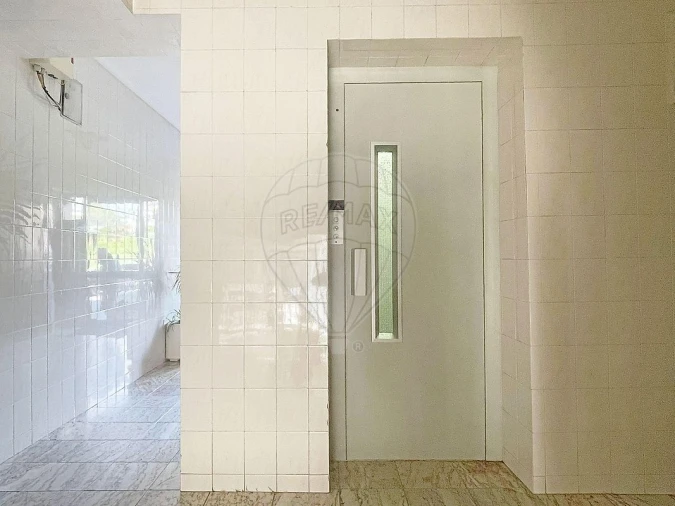 Apartamento T3 para Arrendamento em Espinho Foto 13