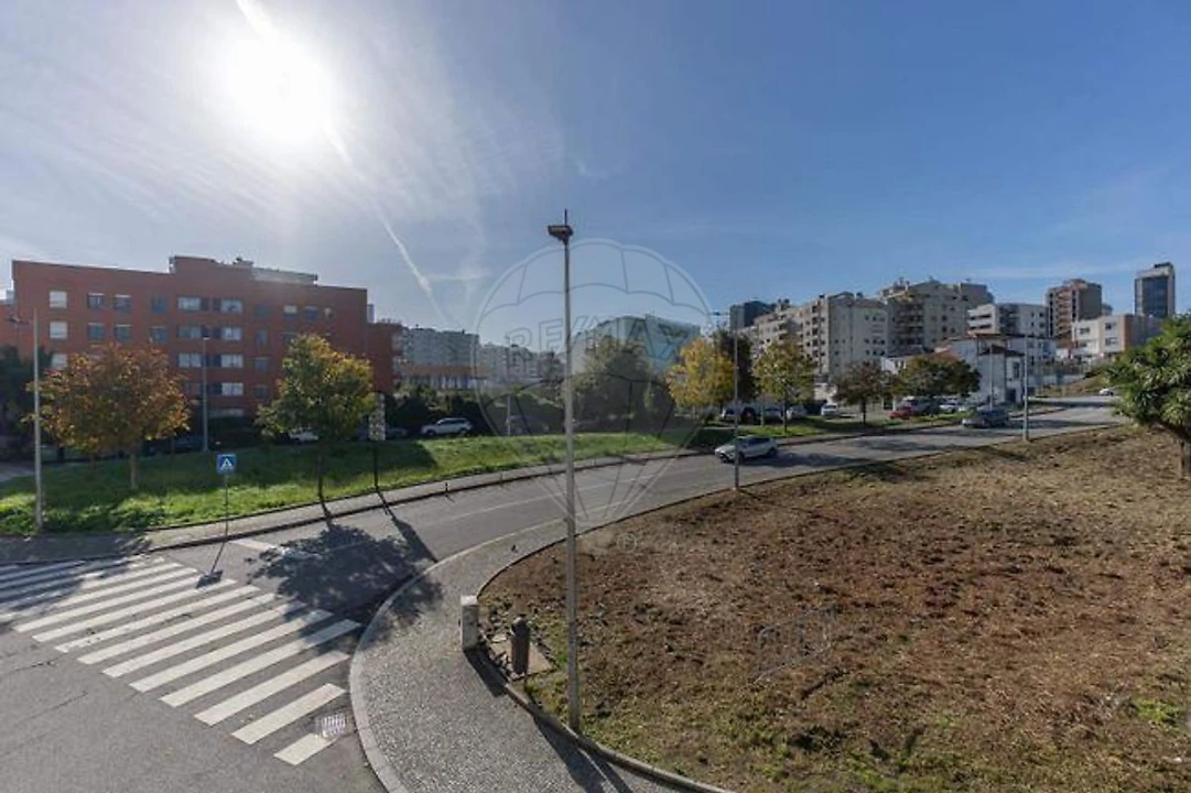 Apartamento T2 para Arrendamento em Mafamude e Vilar do Paraíso Foto 4