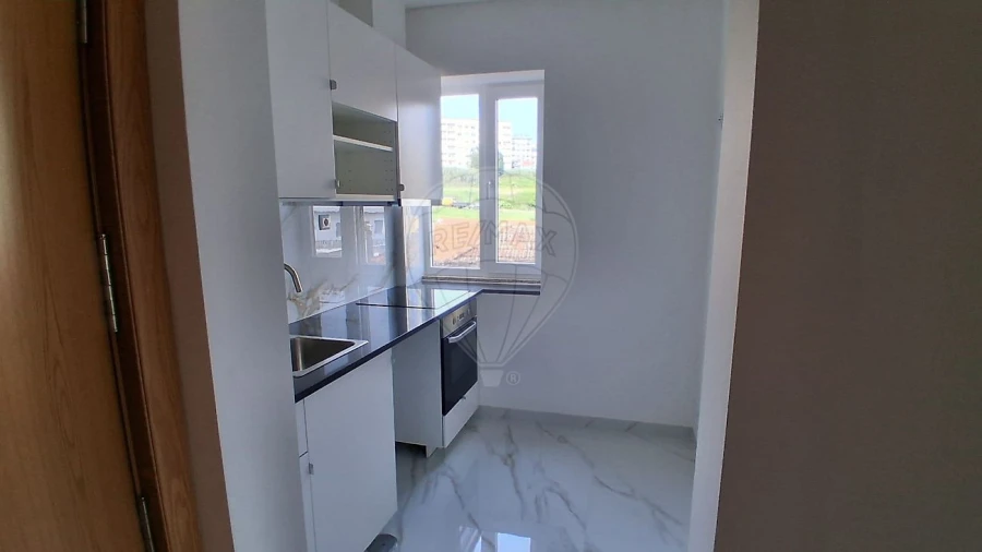 Apartamento T1 para Arrendamento em Mafamude e Vilar do Paraíso Foto 3