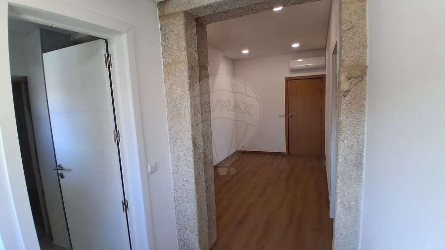 Apartamento T1 para Arrendamento em Mafamude e Vilar do Paraíso Foto 4