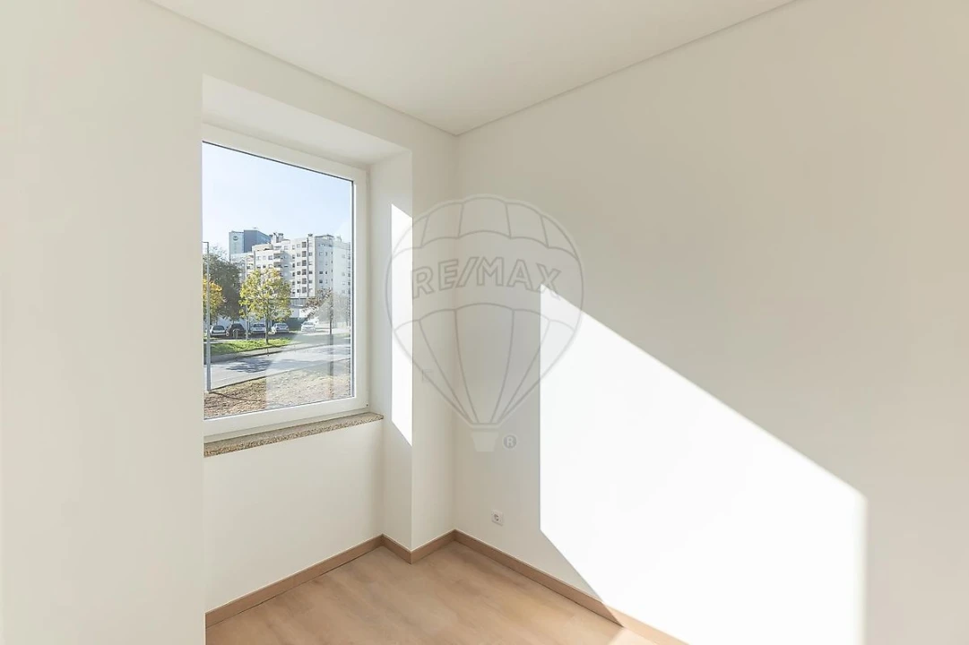 Apartamento T1 para Arrendamento em Mafamude e Vilar do Paraíso Foto 4