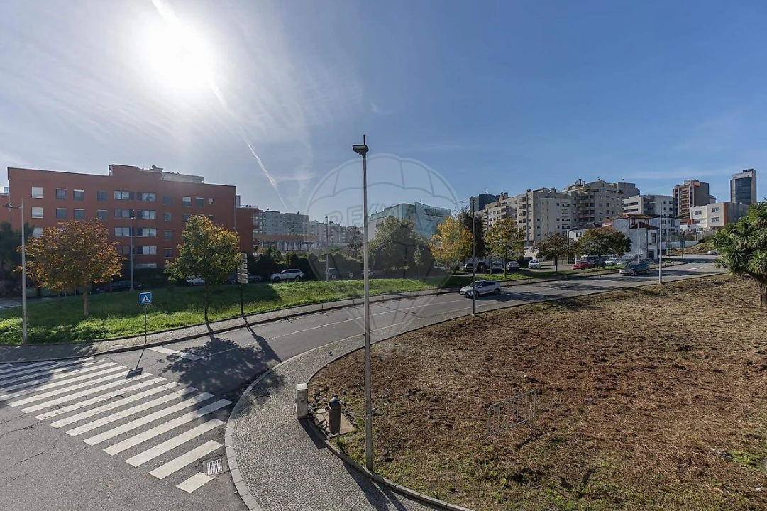 Apartamento T1 para Arrendamento em Mafamude e Vilar do Paraíso Foto 10