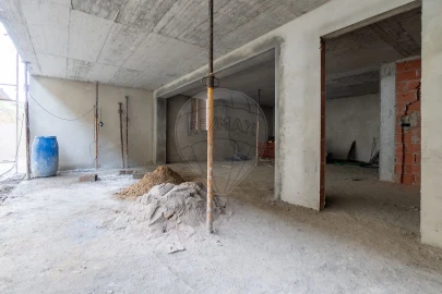 Moradia T4 para Venda em Sapataria