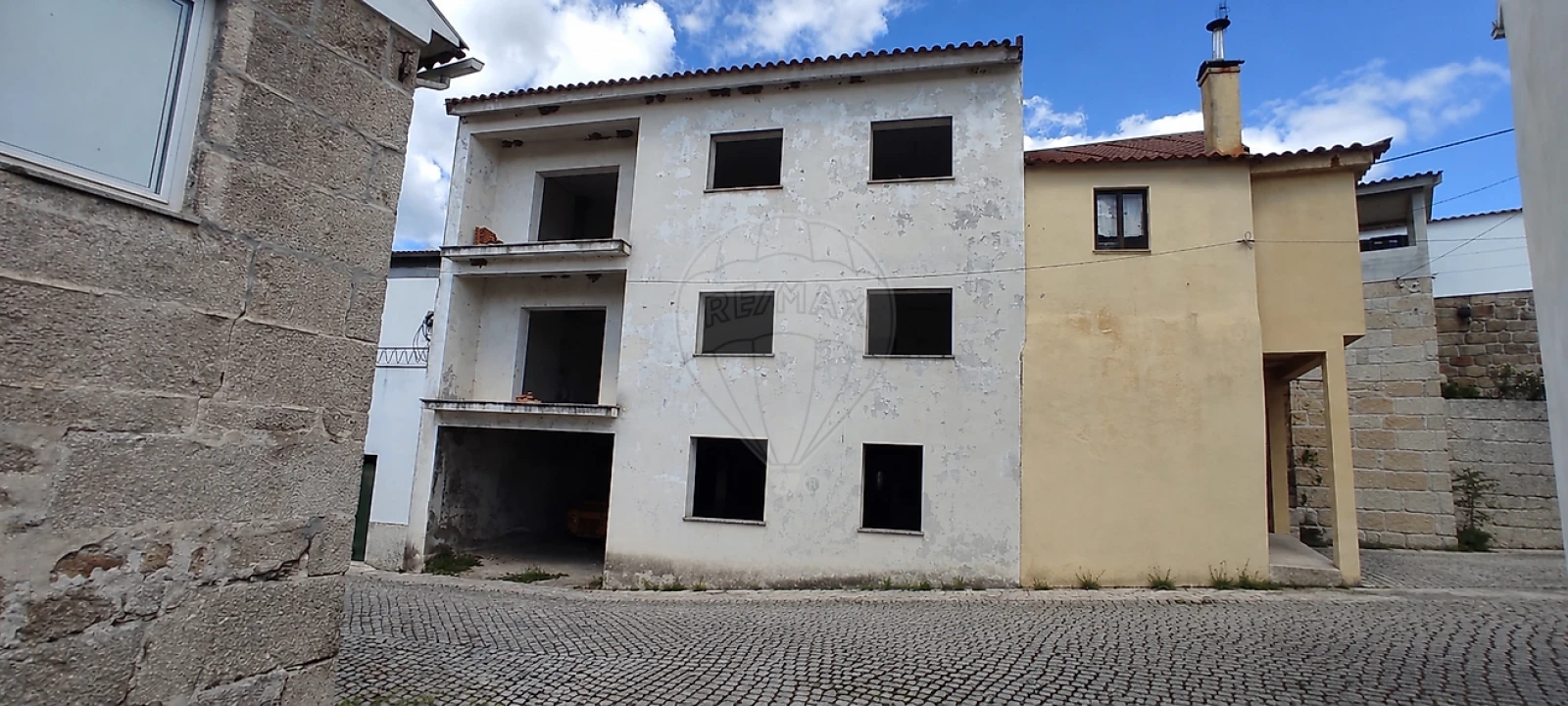 Prédio para Venda em Tourais e Lajes Foto 3