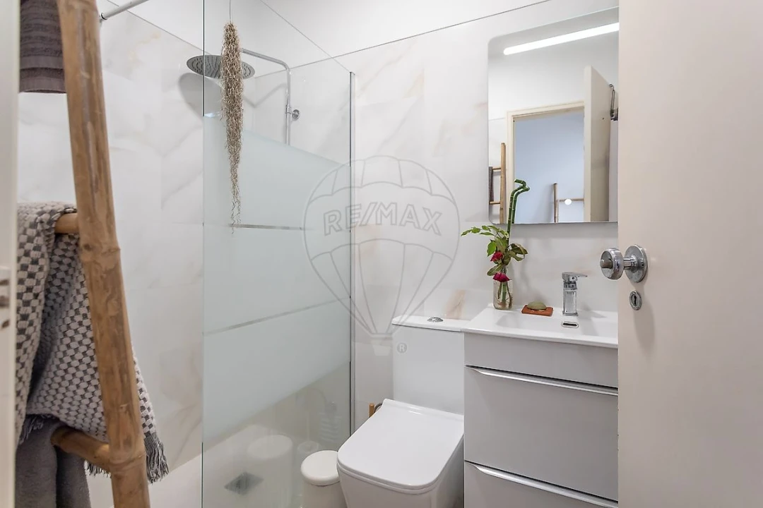 Apartamento T3 para Venda em Santa Maria e São Miguel, São Martinho, São Pedro Penaferrim Foto 3