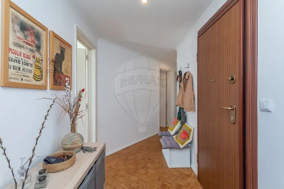 Apartamento T3 para Venda em Santa Maria e São Miguel, São Martinho, São Pedro Penaferrim