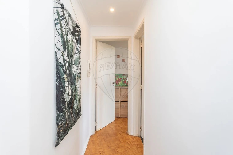 Apartamento T3 para Venda em Santa Maria e São Miguel, São Martinho, São Pedro Penaferrim Foto 2
