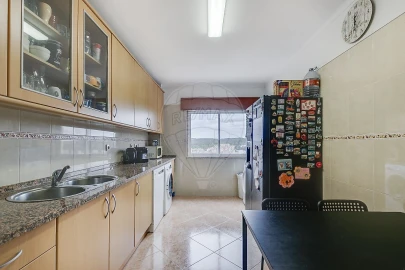 Apartamento T2 para Venda em Queluz e Belas
