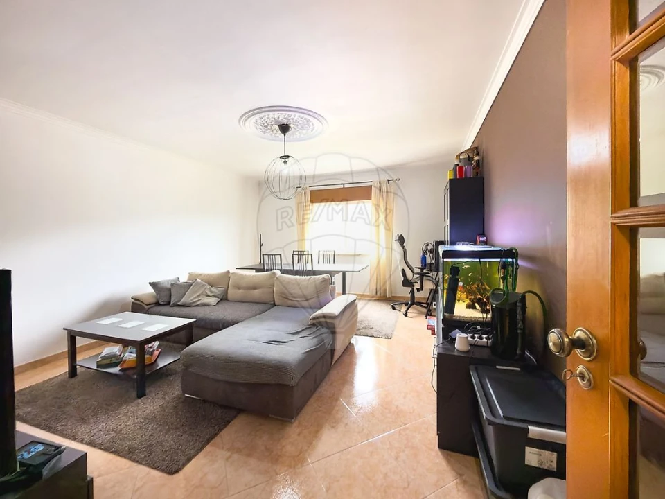 Apartamento T2 para Venda em Queluz e Belas Foto 13