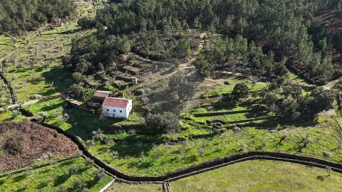 Moradia T2 para Venda em Cumeada e Marmeleiro