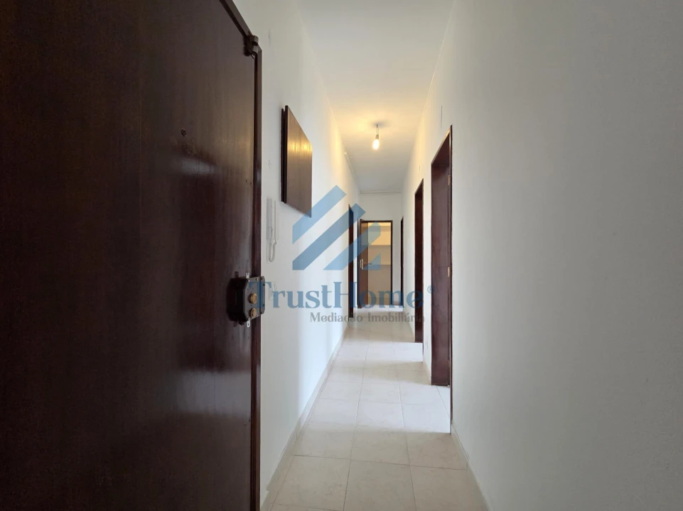 Apartamento T2 para Venda em Amora Foto 5