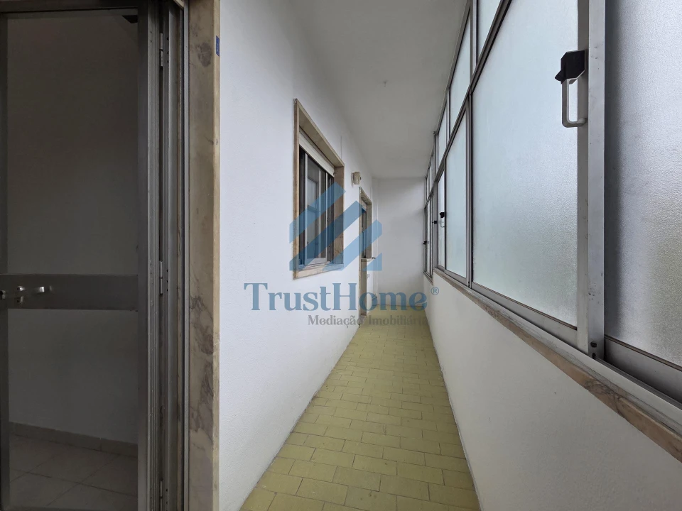 Apartamento T2 para Venda em Amora Foto 8