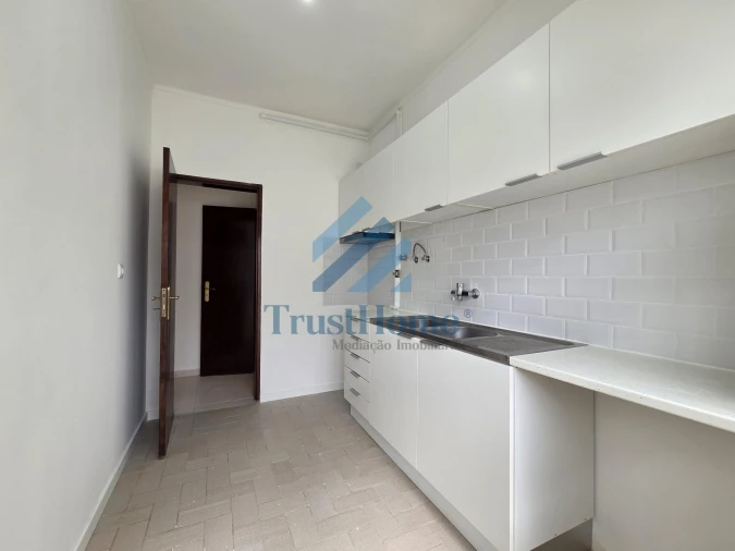 Apartamento T2 para Venda em Amora Foto 17