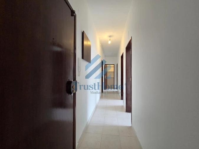 Apartamento T2 para Venda em Amora Foto 5