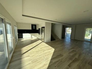 Moradia T5 para Venda em União das Freguesias de Setúbal