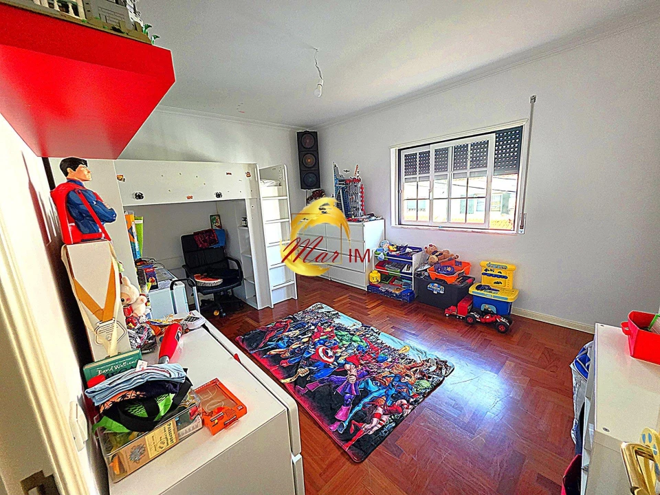 Moradia T4 para Venda em Rio de Mouro Foto 16