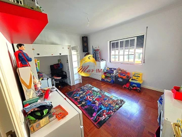 Moradia para Venda em Rio de Mouro