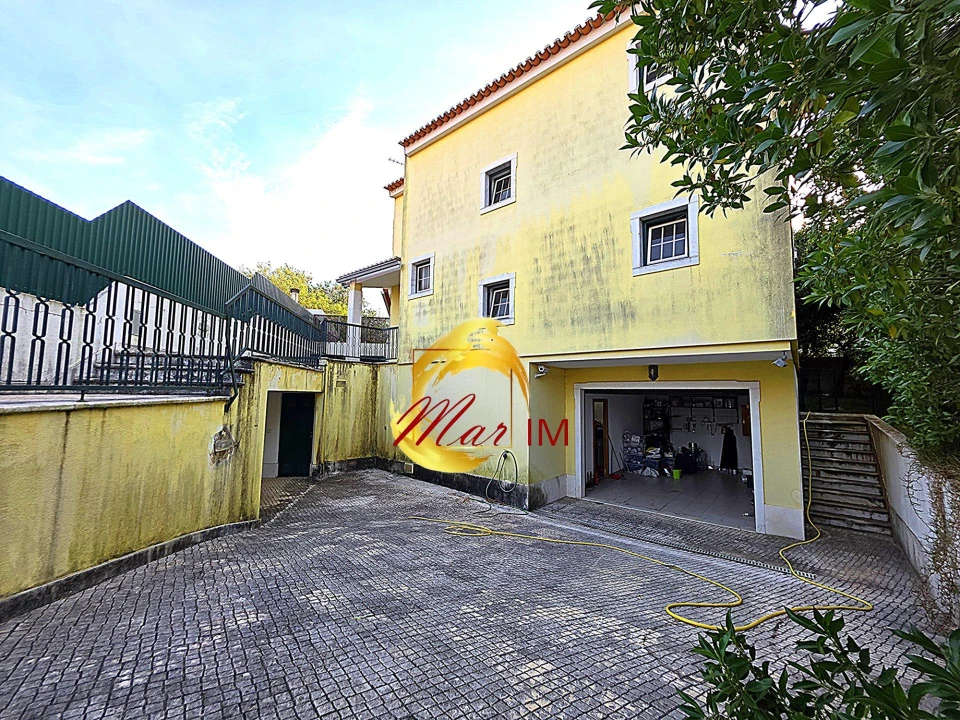 Moradia T5 para Venda em Rio de Mouro Foto 45