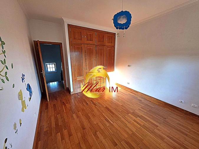 Moradia T5 para Venda em Rio de Mouro Foto 30