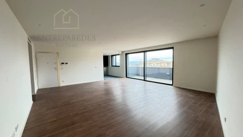Apartamento T3 para Venda em Mafamude e Vilar do Paraíso