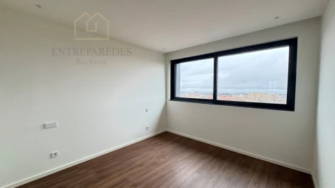 Apartamento T3 para Venda em Mafamude e Vilar do Paraíso