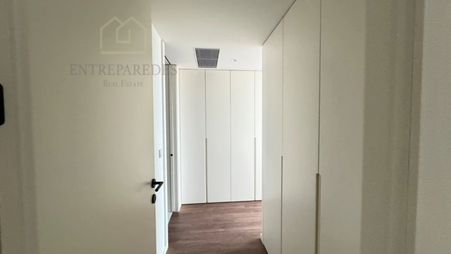 Apartamento T3 para Venda em Mafamude e Vilar do Paraíso Foto 28