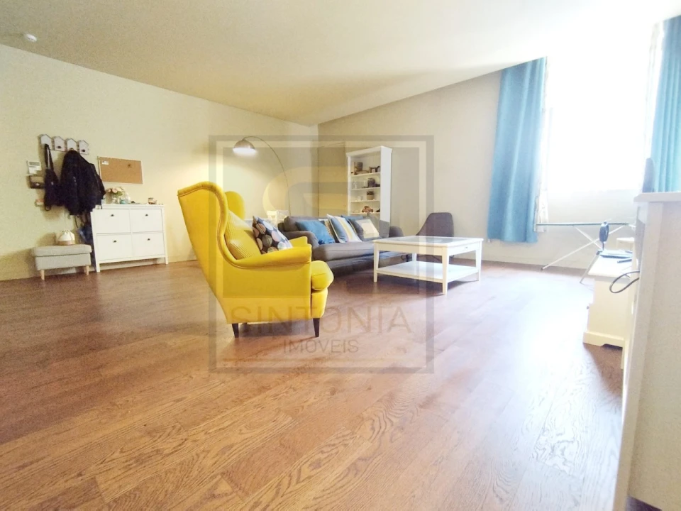 Apartamento T2 para Venda em Misericórdia Foto 8