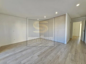 Moradia T5 para Venda em Ericeira