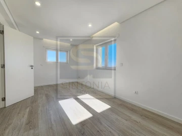 Moradia T5 para Venda em Ericeira