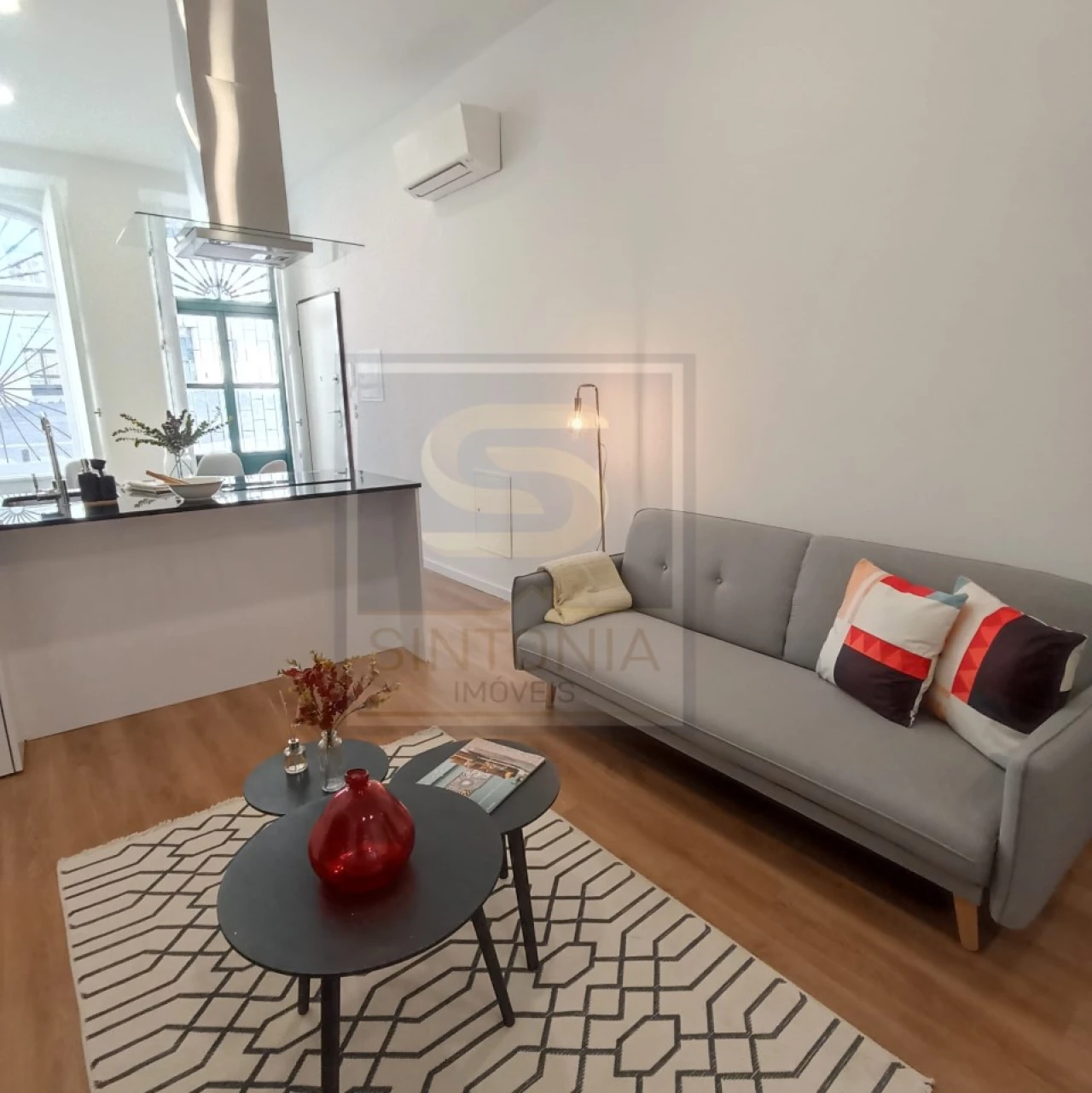 Apartamento T2 para Venda em São Vicente Foto 1
