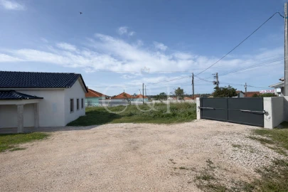 Moradia T3 para Venda em Coimbrão